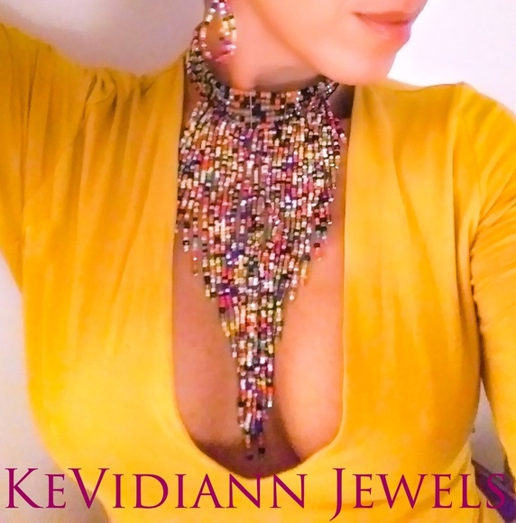 Jewelry - Beaded Rainbow Colored Choker Necklace